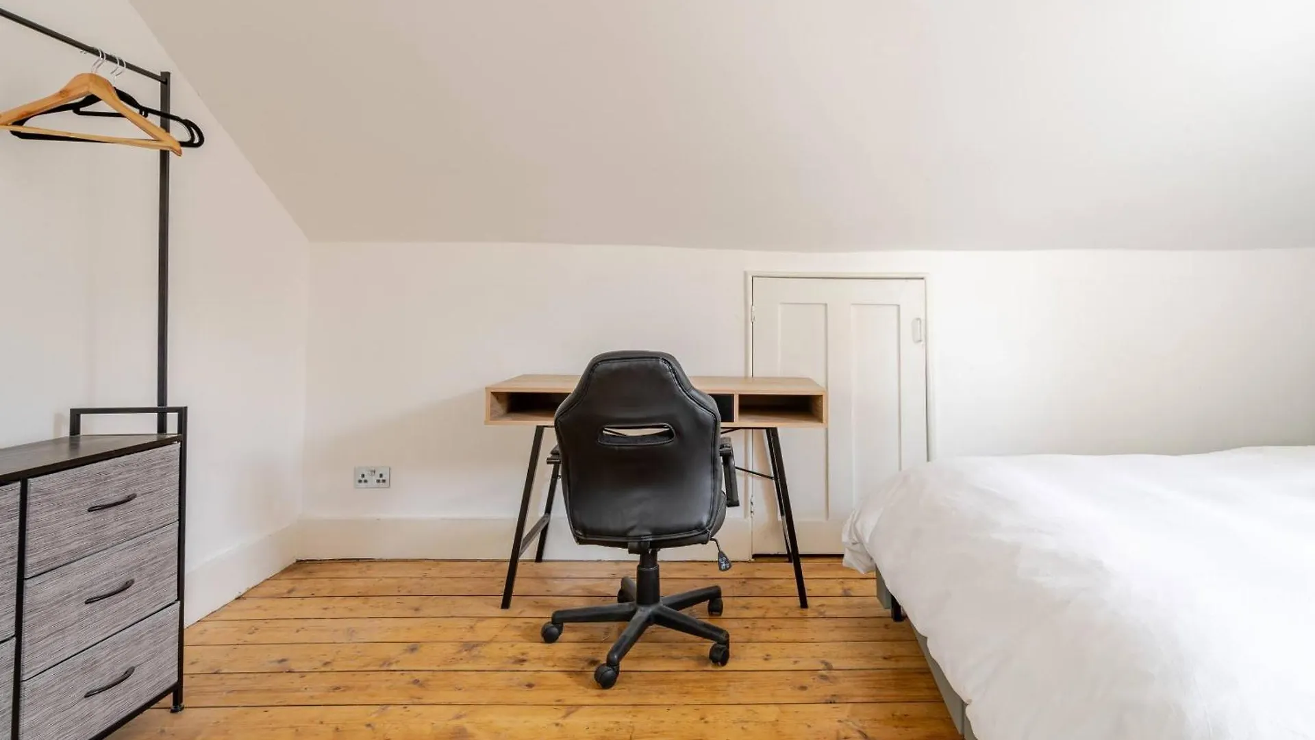 Holiday home Blue Valley House London