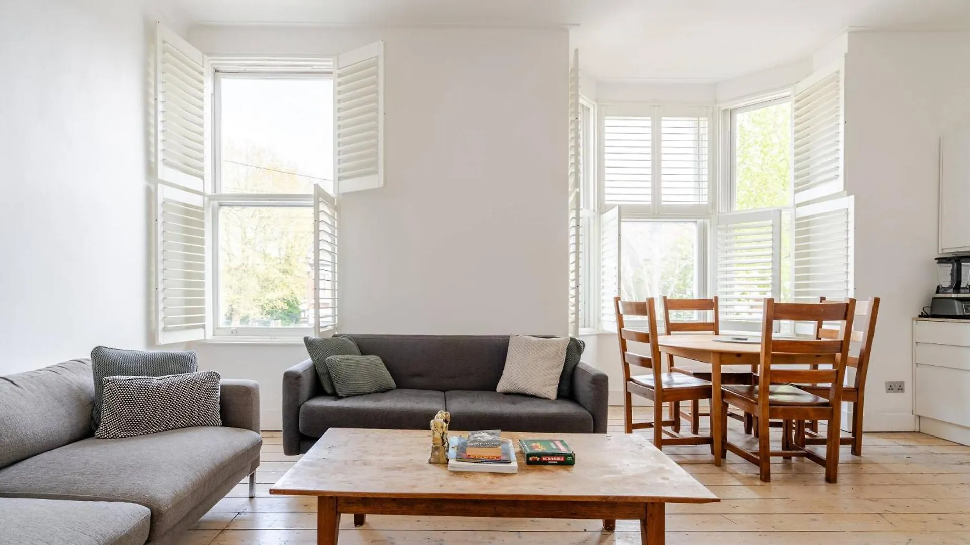 Blue Valley House London