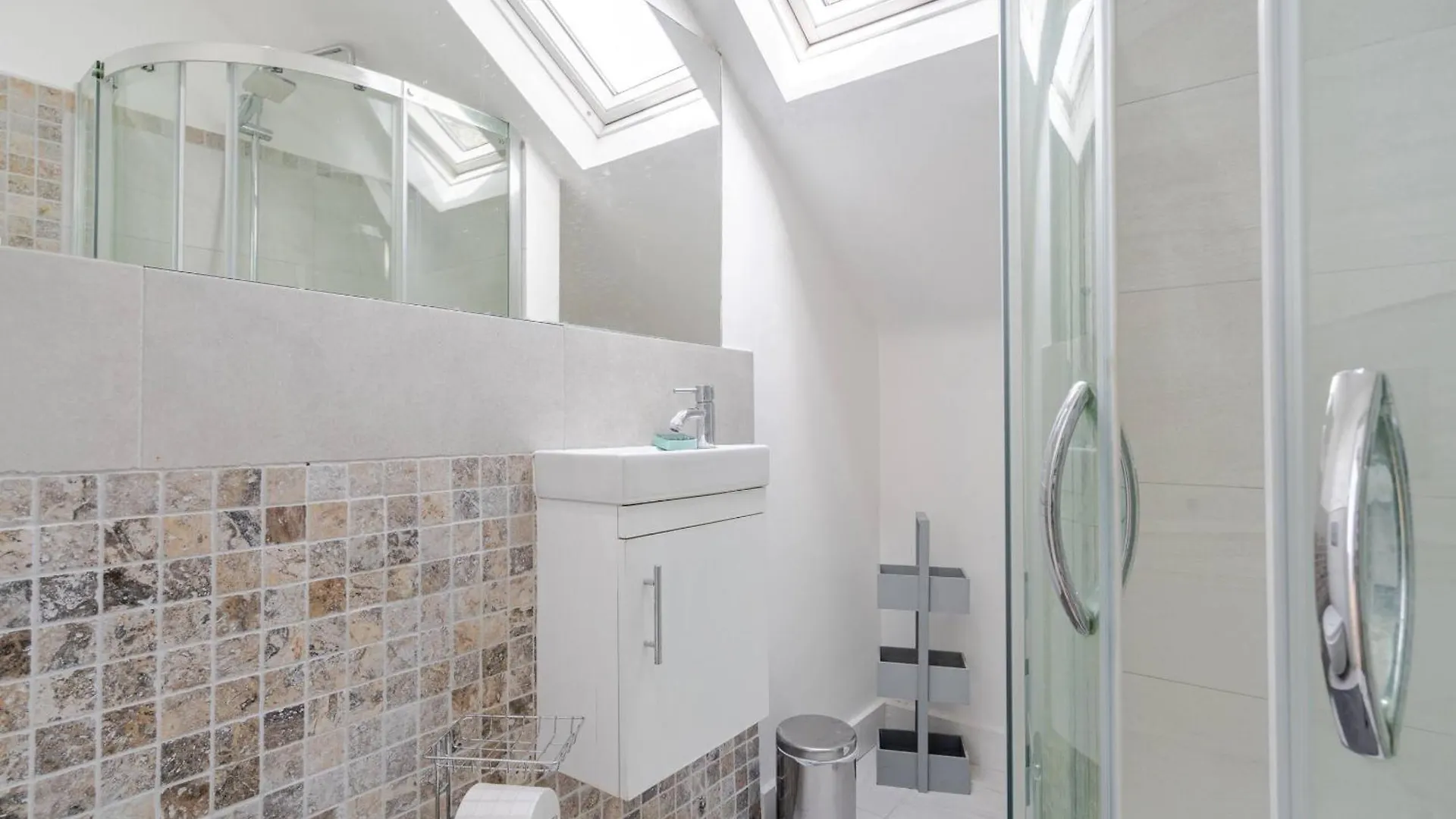 Holiday home Blue Valley House London